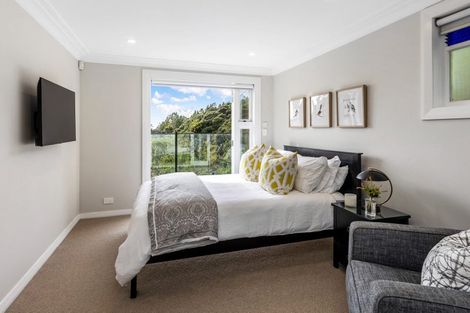 Photo of property in 97 Scenic Drive, Titirangi, Auckland, 0604