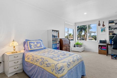 Photo of property in 2 Seychelles Drive, Papamoa Beach, Papamoa, 3118