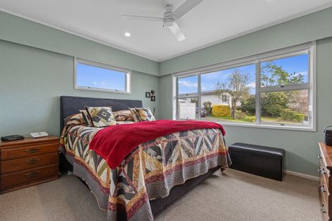 Photo of property in 10 Mountbatten Place, Te Puke, 3119