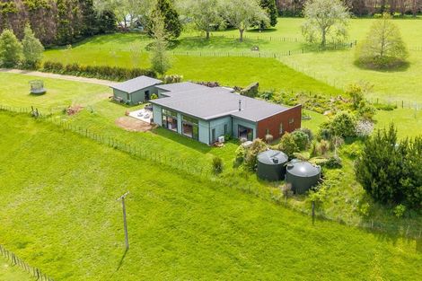 Photo of property in 50 Kents Road, Reikorangi, Waikanae, 5391