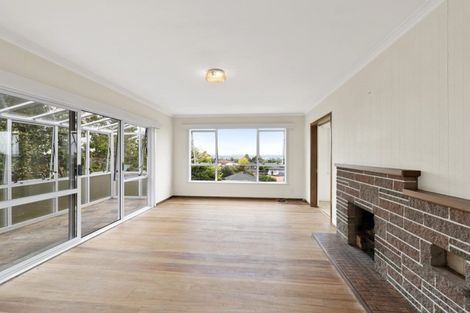 Photo of property in 1/5 Tirimoana Road, Te Atatu South, Auckland, 0602