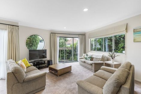 Photo of property in 10 Norman Road, Hauraki, Auckland, 0622