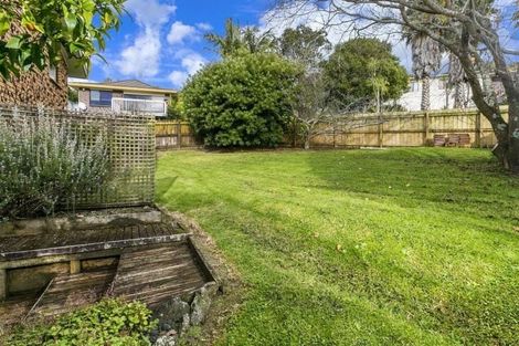 Photo of property in 6 Serrata Place, Browns Bay, Auckland, 0630