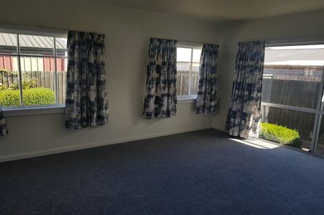 Photo of property in 71 Mahars Road, Mairehau, Christchurch, 8052