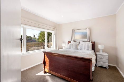 Photo of property in Jellicoe Street, Mayfair, Hastings, 4122