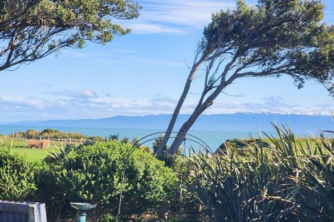 Photo of property in 15 Surrey Street, Orepuki, Riverton, 9881