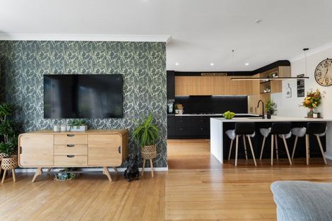 Photo of property in 11 Golf Road, Whitianga, 3591