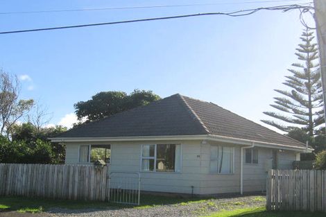 Photo of property in 41 Francis Road, Paraparaumu Beach, Paraparaumu, 5032