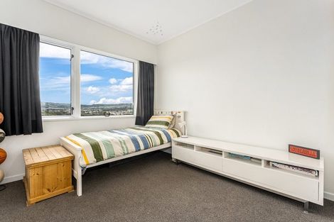 Photo of property in 20 Elphinstone Avenue, Strathmore Park, Wellington, 6022