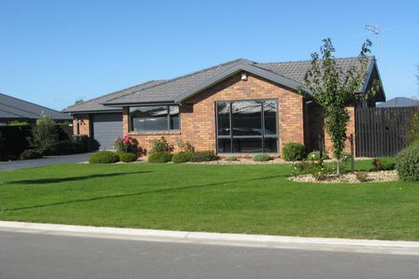 Photo of property in 5 Rochester Crescent, Rolleston, 7614
