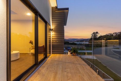 Photo of property in 8 Tradewinds Drive, Whitby, Porirua, 5024