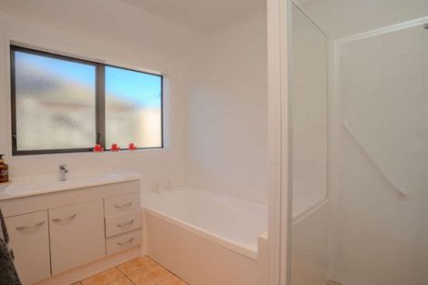 Photo of property in 21 Fairway Drive, Kerikeri, 0230