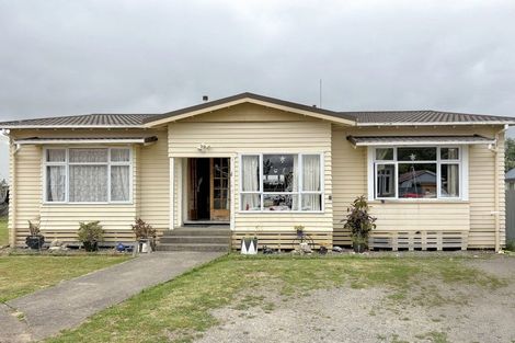 Photo of property in 90 Chelwood Street, Takaro, Palmerston North, 4412