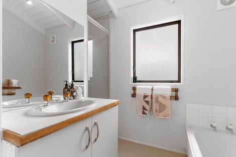 Photo of property in 6/60 Birkdale Road, Birkdale, Auckland, 0626