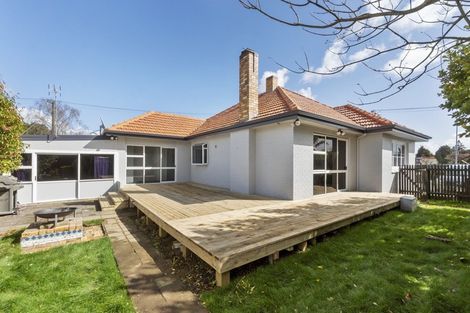 Photo of property in 37 Maeroa Road, Beerescourt, Hamilton, 3200