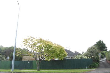 Photo of property in 58 Gossamer Drive, Pakuranga Heights, Auckland, 2010