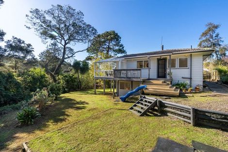 Photo of property in 7 Hotspur Place, Bayview, Auckland, 0629