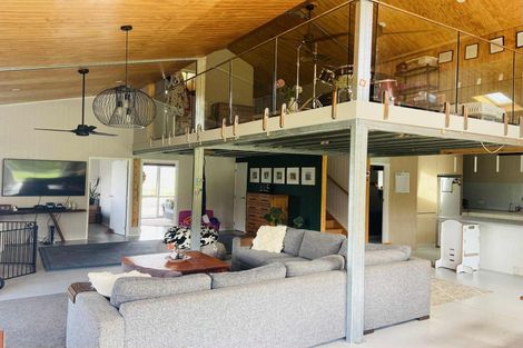 Photo of property in 157 Tui Glen Road, Haruru, 0204