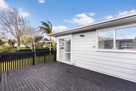 Photo of property in 54 Sikkim Crescent, Clover Park, Auckland, 2019
