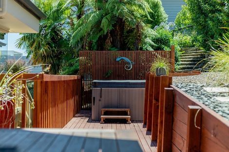 Photo of property in 52 Little John Drive, Bellevue, Tauranga, 3110