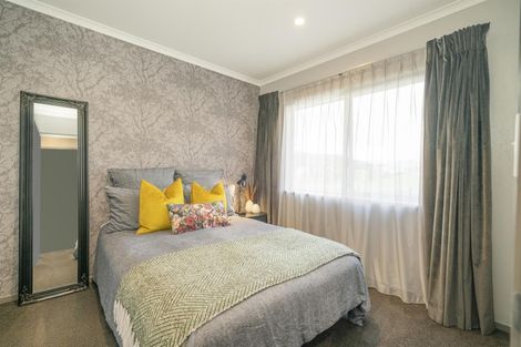 Photo of property in 2 Oscar Place, Whitianga, 3510