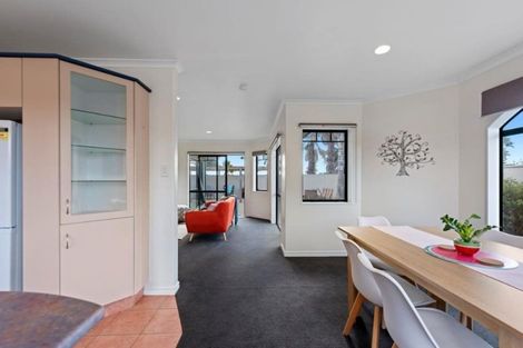 Photo of property in 2 Nautilus Drive, Papamoa Beach, Papamoa, 3118