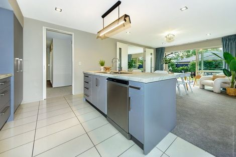 Photo of property in 12 Catkins Lane, Mairehau, Christchurch, 8052