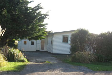 Photo of property in 9 Chapman Street, Johnsonville, Wellington, 6037