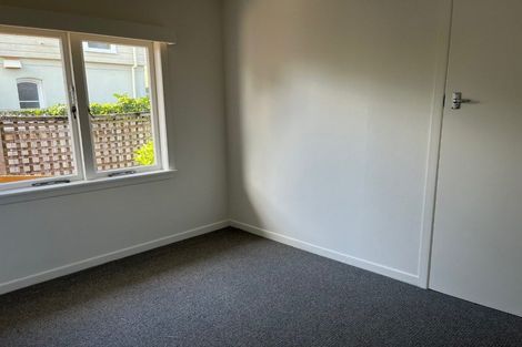 Photo of property in 1/5 Stratford Avenue, Milford, Auckland, 0620