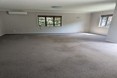 Photo of property in 2/5 Seacliffe Avenue, Belmont, Auckland, 0622