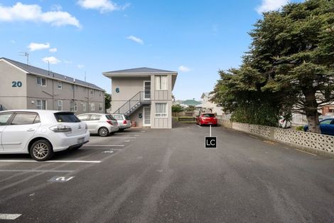 Photo of property in 127u6 Queens Drive, Lyall Bay, Wellington, 6022