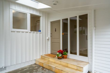 Photo of property in 5 Chudleigh Grove, Churton Park, Wellington, 6037