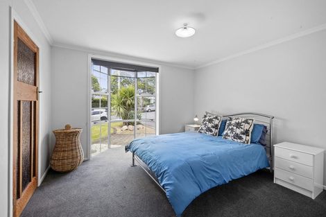 Photo of property in 14 Peace Avenue, Moturoa, New Plymouth, 4310