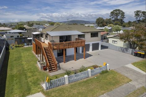 Photo of property in 3 Karepe Lane, Kumeu, 0810
