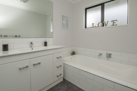 Photo of property in 5 Lemonwood Drive, Rolleston, 7615