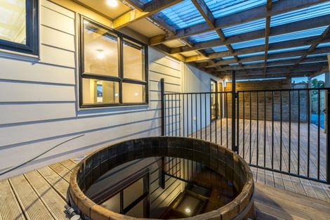 Photo of property in 66 Anich Road, Massey, Auckland, 0614