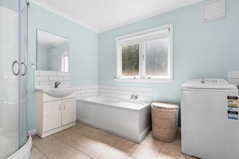 Photo of property in 26 Coote Road, Bluff Hill, Napier, 4110