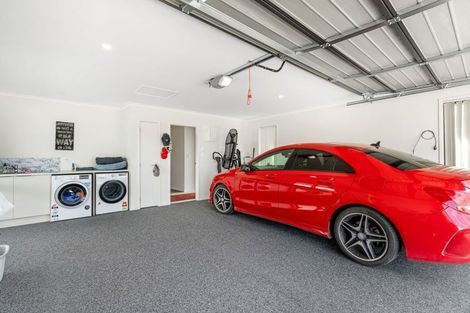 Photo of property in 4 Te Taniwha Road, One Tree Point, 0118