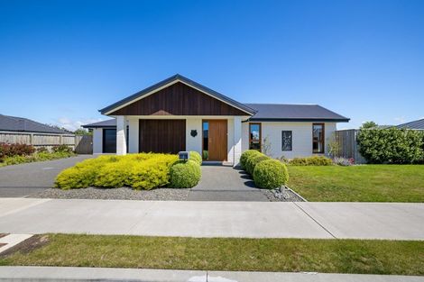 Photo of property in 2 Deans Place, Amberley, 7410
