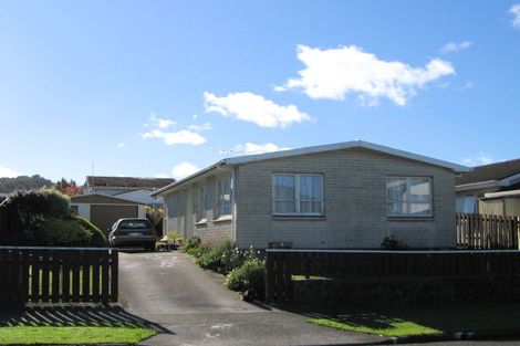 Photo of property in 4 Kairanga Crescent, Wainuiomata, Lower Hutt, 5014