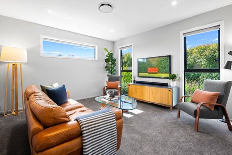 Photo of property in 12 Coralie Place, Lansdowne, Masterton, 5810