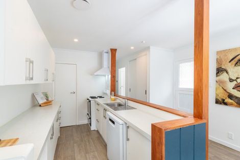 Photo of property in 20 Jocelyn Crescent, Pinehaven, Upper Hutt, 5019