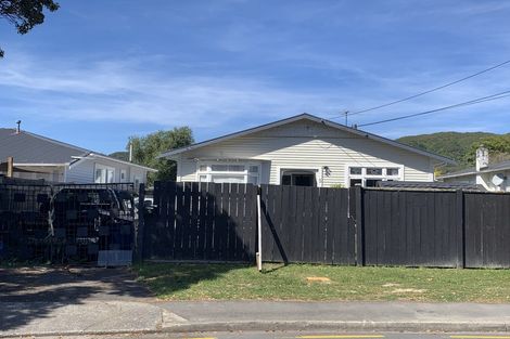 Photo of property in 5 Vincent Street, Waterloo, Lower Hutt, 5011