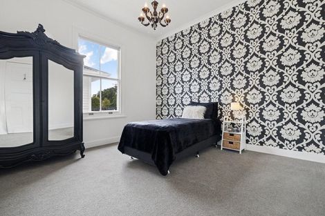 Photo of property in 100 Pukekohe East Road, Pukekohe, 2677