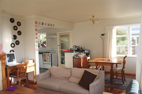 Photo of property in 17 Highbury Road, Highbury, Wellington, 6012