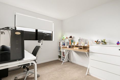 Photo of property in 31 Hinaki Street, Poike, Tauranga, 3112