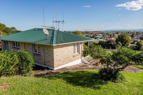 Photo of property in 1 Cullen Street, Paeroa, 3600