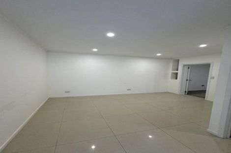 Photo of property in 1/14 Chequers Avenue, Glenfield, Auckland, 0629