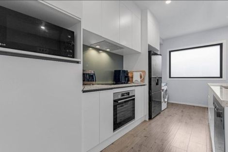 Photo of property in 9d Epping Road, Henderson, Auckland, 0610