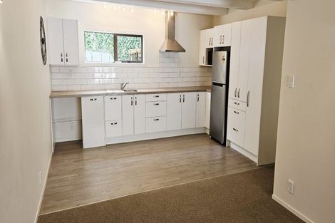 Photo of property in 69 Rosecamp Road, Beach Haven, Auckland, 0626